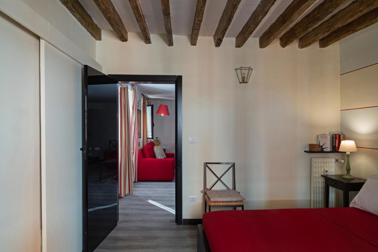 Luxury In The Heart Of By Wonderful Italy * Genua